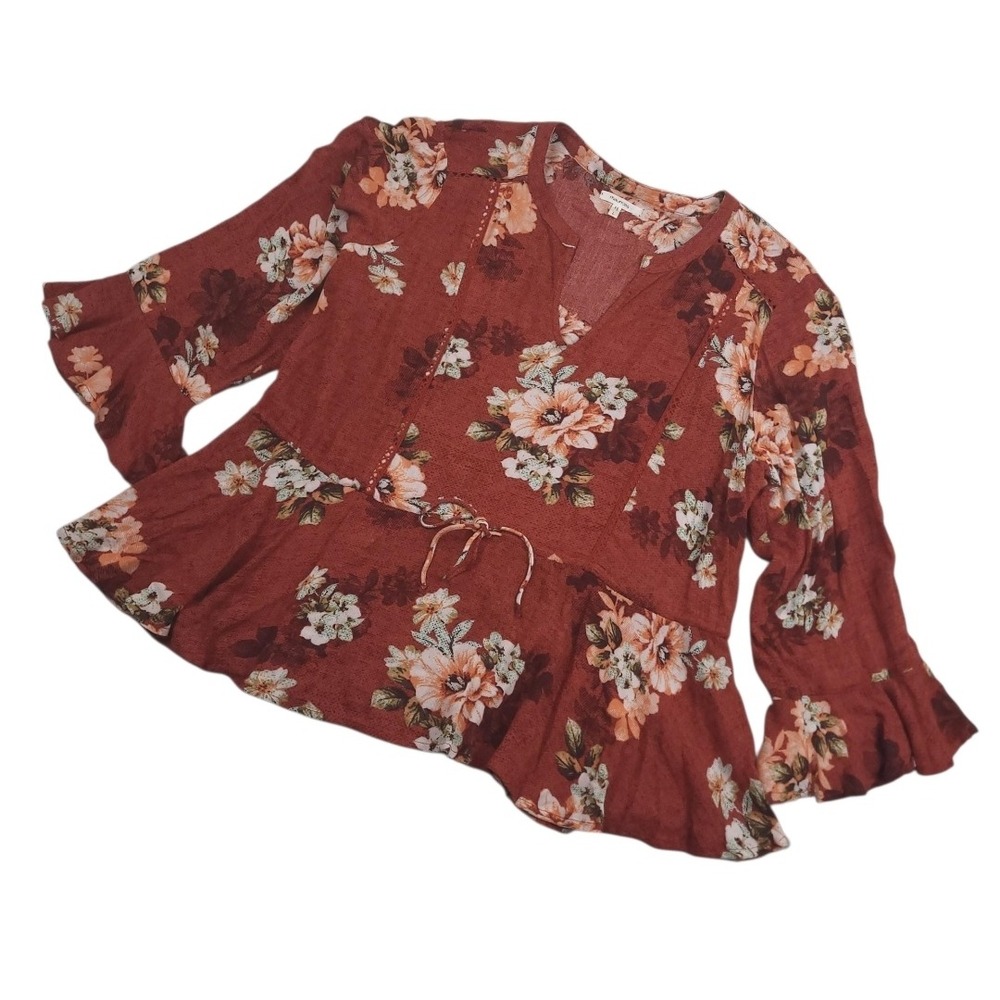 Maurices Womens Floral Peplum Blouse Sz Large Burgundy Rayon Boho Flowy Top EUC